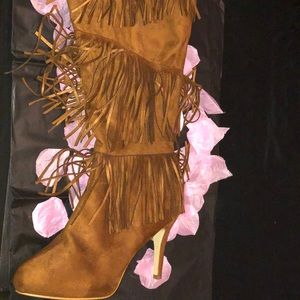 Tan fringe shoe boots